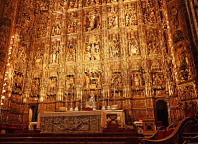 A huge retable (Capilla Mayor) which depicts 36 scenes from the Old Testament and the life of Chris. This piece of art took over 40 years in the making!